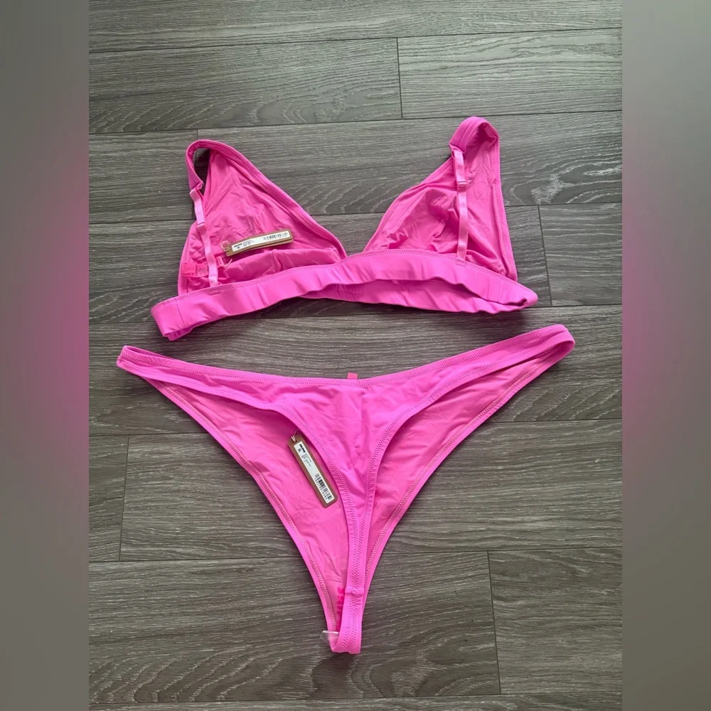 NWT SKIMS 2 Piece Swim Plunge Top/Thong Bikini Set Taffy Pink